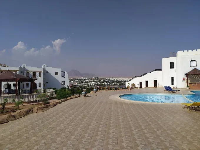 صورة الفندق 8